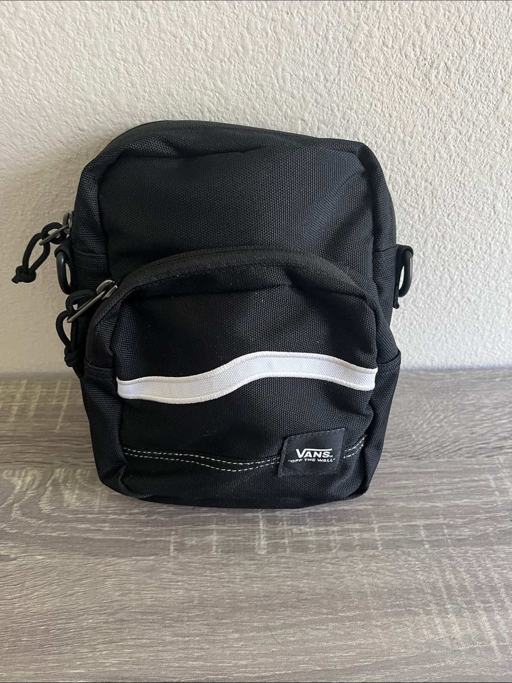 Vans Off The Wall Black Crossbody Sling Bag Mini Shoulder Travel Festival Unisex